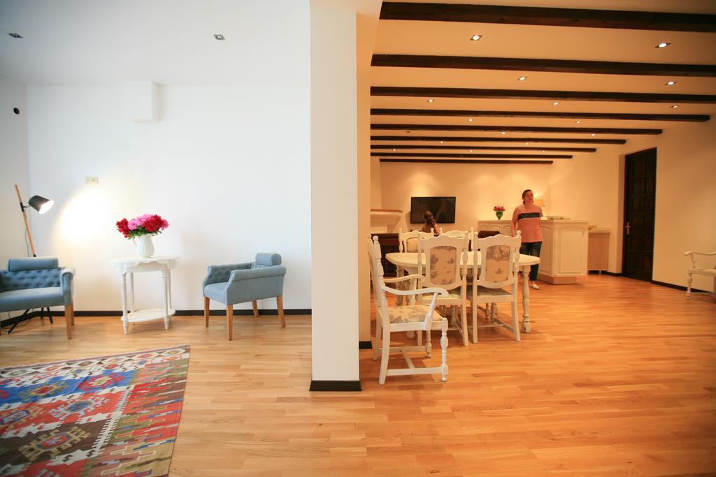 Vera House Тбілісі Екстер'єр фото
