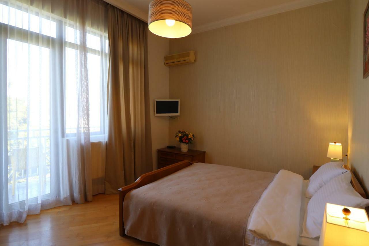 Vera House Тбілісі Екстер'єр фото